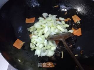 Stir-fried Fungus with Carrots and Celery recipe