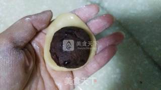 Bean Paste and Egg Yolk Mooncakes recipe