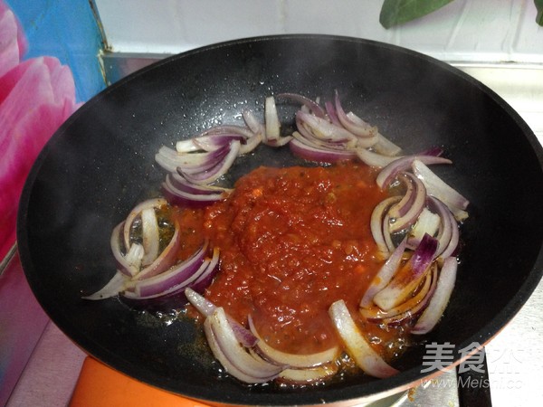 Spaghetti with Bacon, Tomato and Cheese recipe