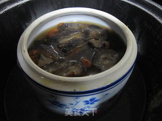 Nutritional Tonic ~~ Stewed Sea Cucumber and Bamboo Silk Chicken recipe