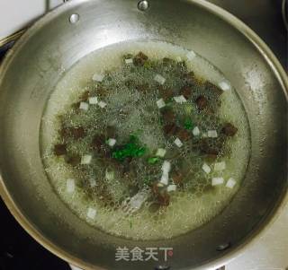 Pig Blood Vermicelli Soup for Nourishing Yin and Lungs in Autumn recipe