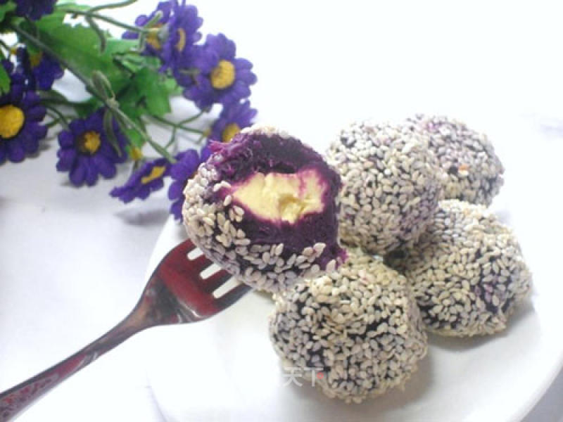 Purple Charm--purple Potato Cheese Ball recipe