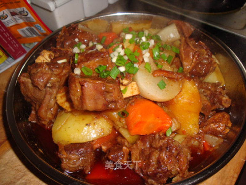 Steak with Potatoes and Radish recipe