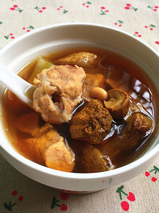 Dried Matsutake Pork Ribs Soup recipe