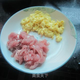 Lean Meat Soup with Green Beans and Eggs recipe