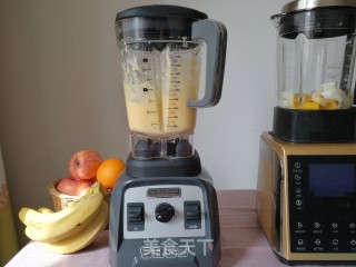 Banana Mango Smoothie recipe