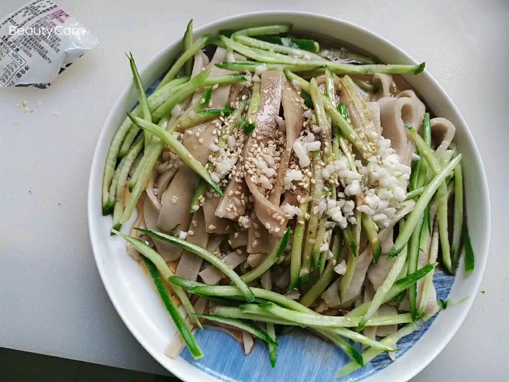 #试吃#chilled Naked Oat Noodles recipe