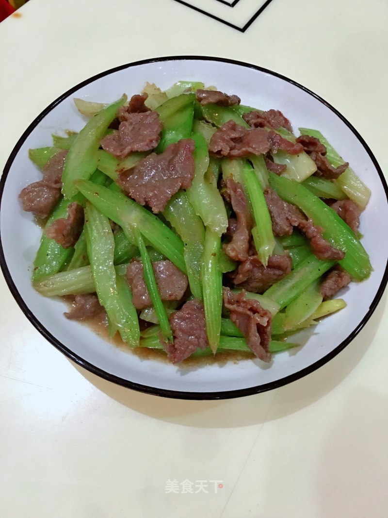 Stir-fried Beef with Celery recipe