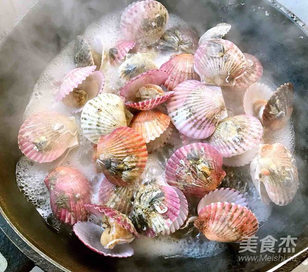 Griddle Steamed Scallops recipe