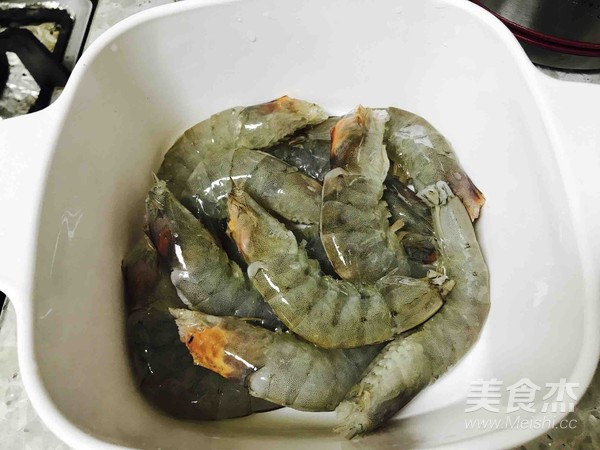 Little Grandma's Braised Prawns in Oil recipe