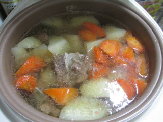 Carrot Potato Meat Bone Soup recipe