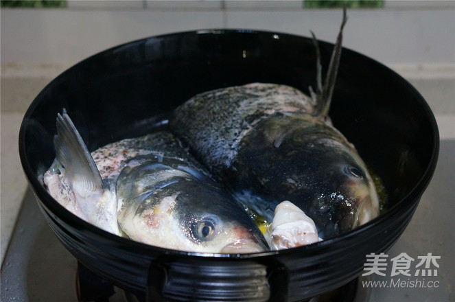 Braised Fish Head in Sauce recipe