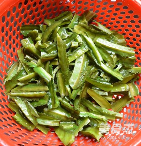 Winged Bean Stir-fried Pork recipe