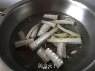 Catch The Tail of Spring [chopsticks with Bamboo Shoots] recipe