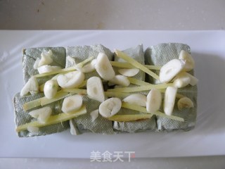 Stinky Tofu with Chopped Pepper recipe