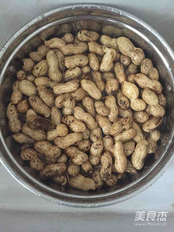 Spiced Braised Peanuts recipe