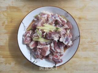 Lotus Root and Corn Pork Ribs Soup recipe