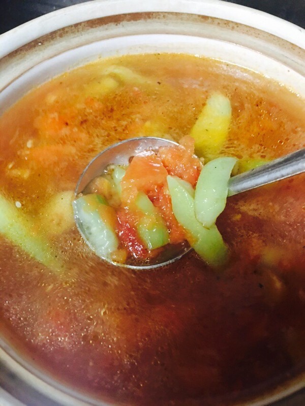 Tomato Loofah Egg Soup recipe