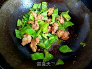 Stir-fried Chicken with Hot Peppers recipe