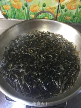 Sweet and Sour Kelp Shreds recipe