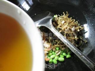 Fried Edamame with Bamboo Shoots and Dried Vegetables recipe