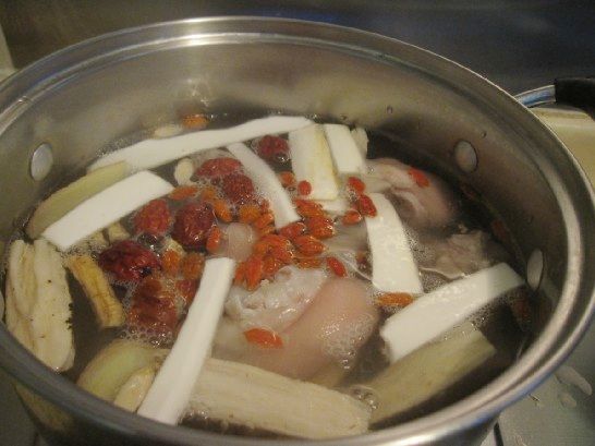 Medicated Pork Knuckle Soup recipe