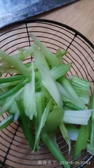 Celery Mix Pork Slices recipe