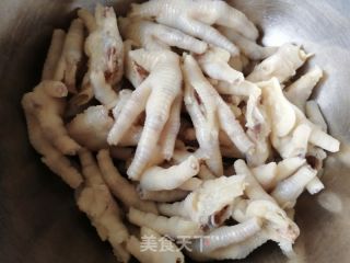 Eat While Watching The Ball-lemon Chicken Feet recipe