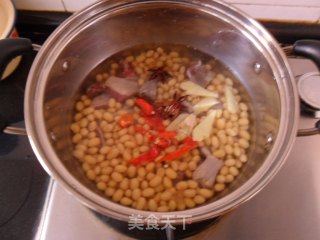 Salted Duck Leg Stewed Soybeans recipe