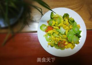 #蛋美食# Fried Broccoli with Eggs recipe