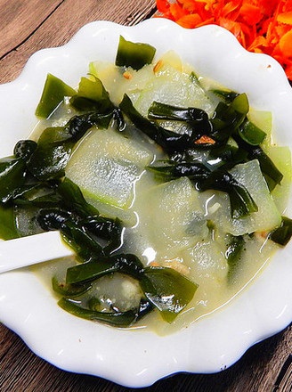 Seaweed and Winter Melon Soup