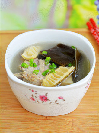 Dried Bamboo Shoots and Seaweed Old Duck Soup