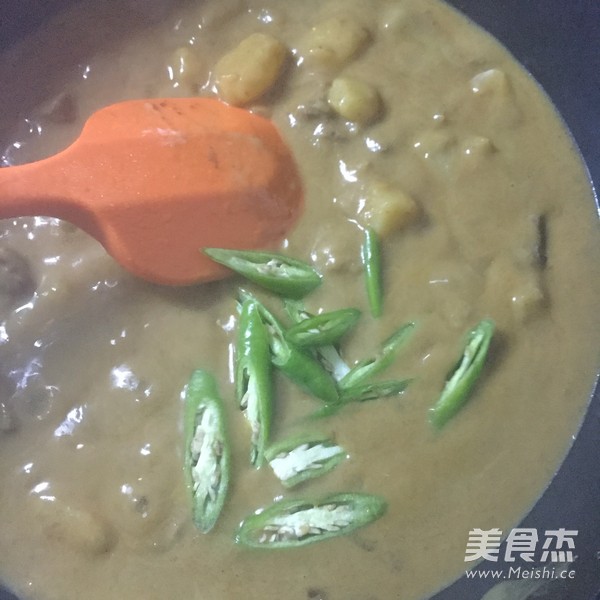 Curry Beef Farmer Bun recipe