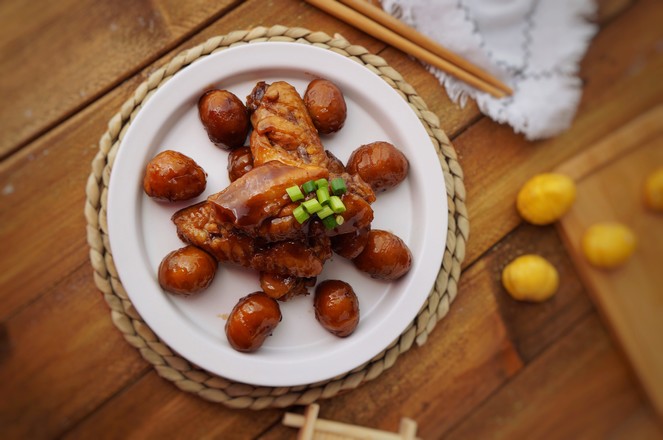 Braised Chestnut Chicken Wings recipe