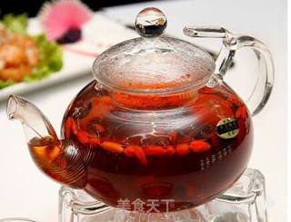 In The Cold Winter, A Pot of Red Jujube Longan Tea is Warm and Dampness recipe