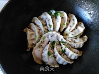 Pork and Cabbage Pot Stickers recipe