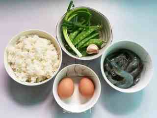 Fried Rice with Shrimp and Egg in Thai Sauce recipe