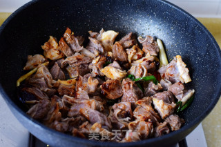 Braised Beef Brisket with Radish recipe