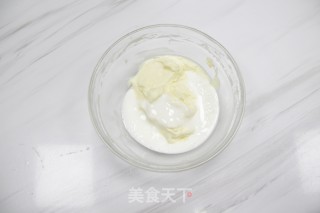 Stir-fried Cheesecake with Milk Sauce recipe