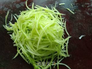 Stir-fried Shredded Lettuce recipe