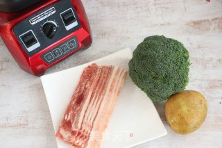 Broccoli, Potato and Bacon Soup recipe