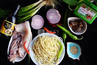 Come and Serve A Bowl of Spicy [korean Squid Noodles with Spicy Sauce] recipe