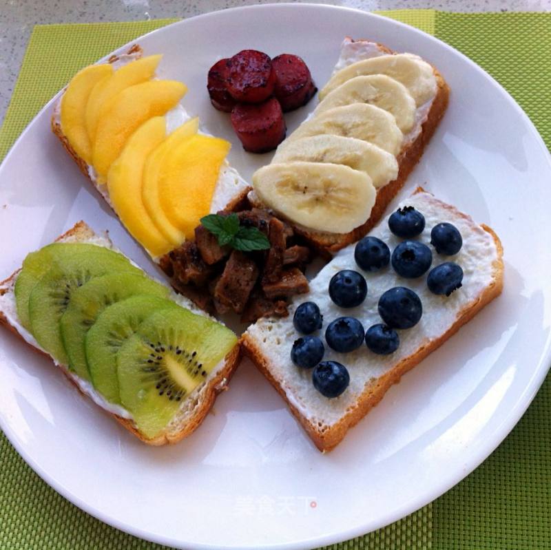 Fancy Fruits with Toast