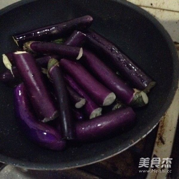 Braised Eggplant with Red Pepper recipe