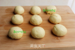 Milky Soft Row Buns recipe