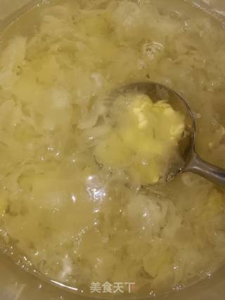 Tremella Lily Soup recipe