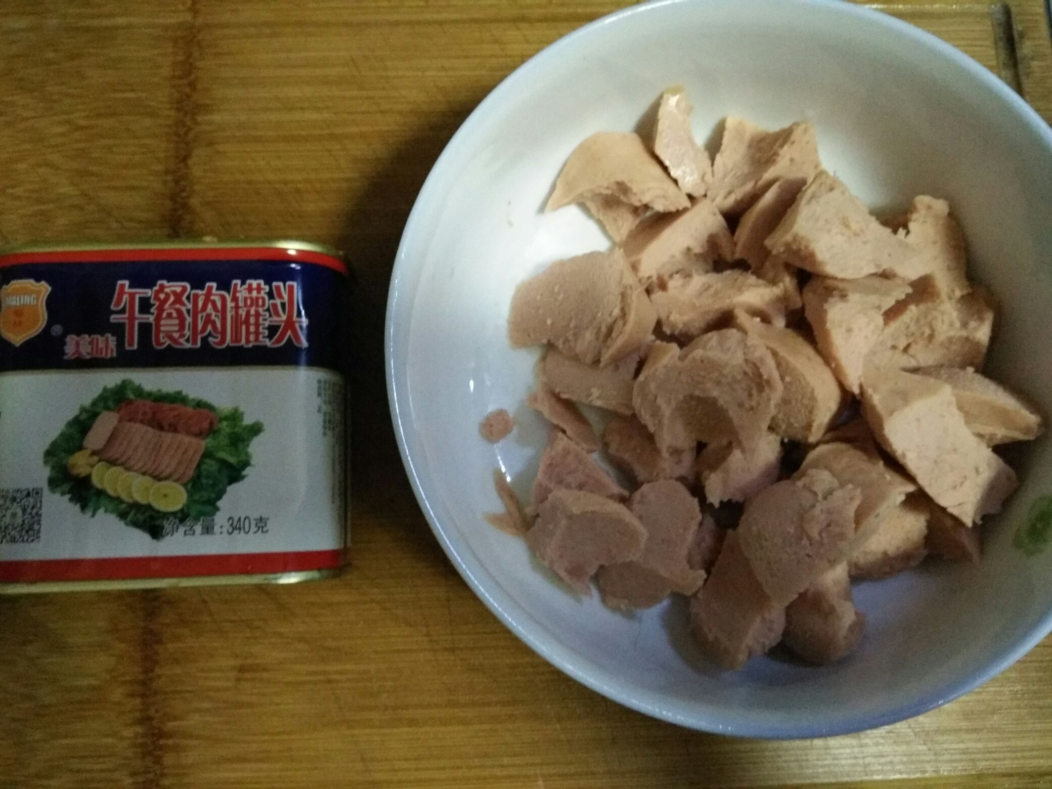 Luncheon Meat Mixed with Cucumber recipe