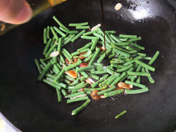 Stir-fried Beans with Potatoes recipe