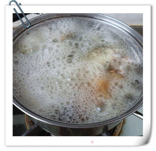 Lotus Root Carp Soup recipe