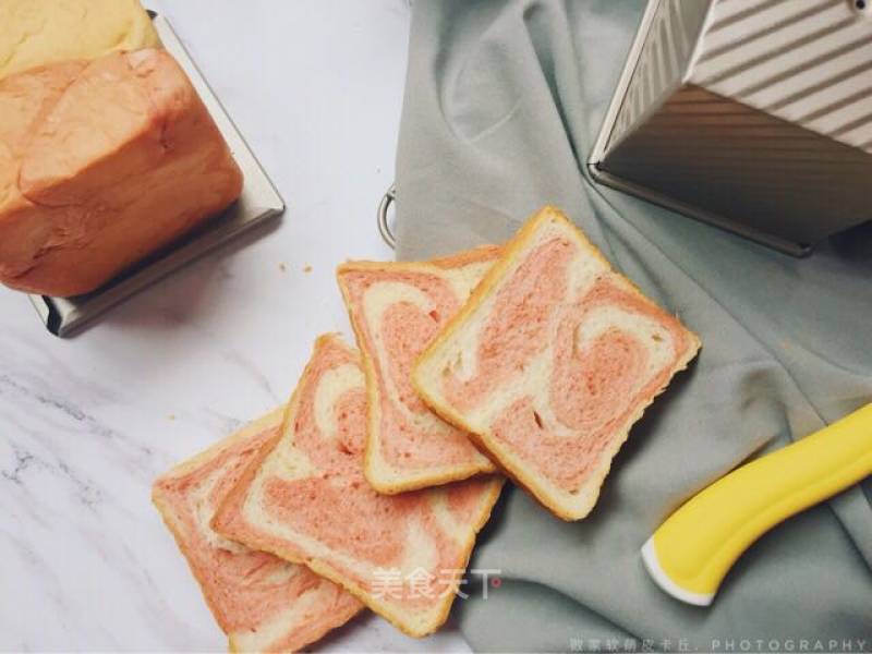 Two-color Water Cube Toast Bread